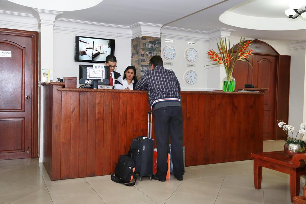 Hotel Los Jardines Santiago De Los Caballeros Exterior foto